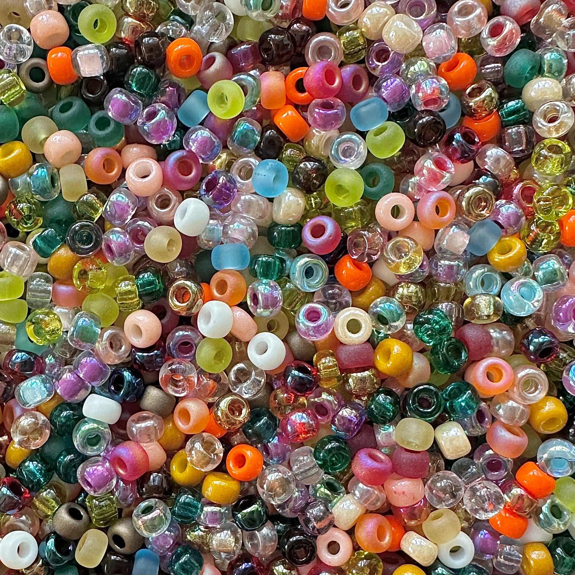 Confetti 8/0 Miyuki Seed Bead Mix - The Bead Mix